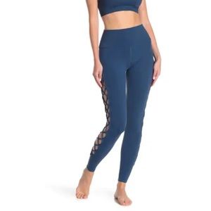 NWOT Navy Alo Yoga High Waist Interlace Legging
